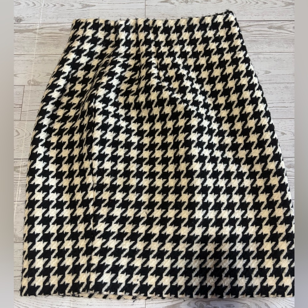 Classiques Entier 100% Wool Houndstooth Skirt Size 8 Made in Japan